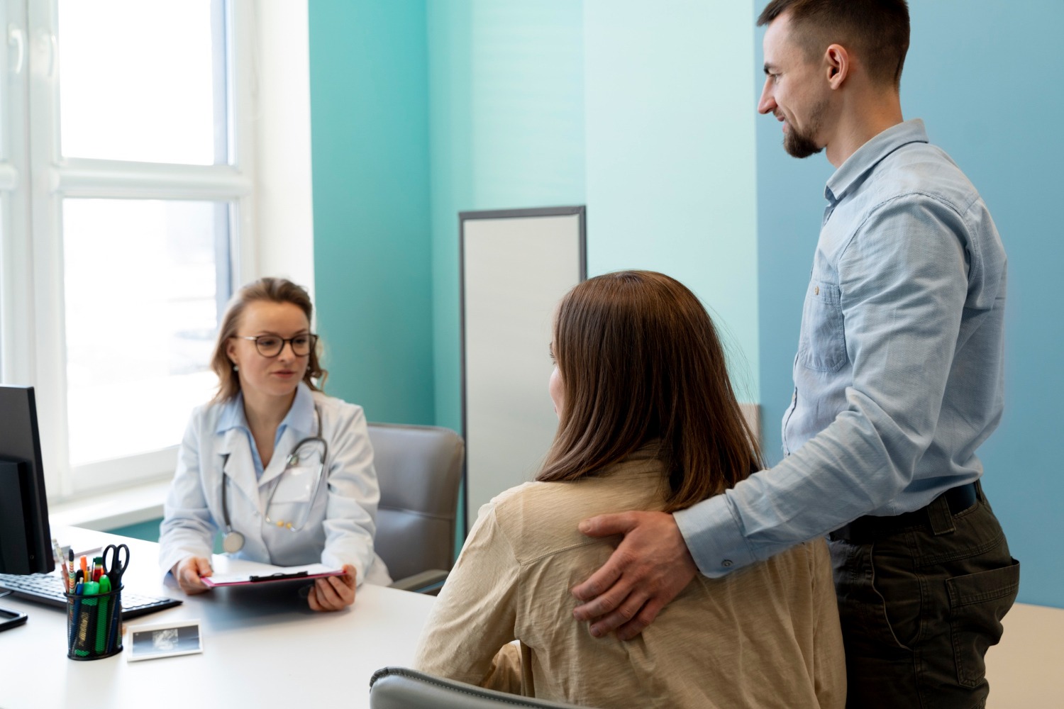 Ce investigații se fac pentru fertilitate feminină și masculină? 7 analize esențiale